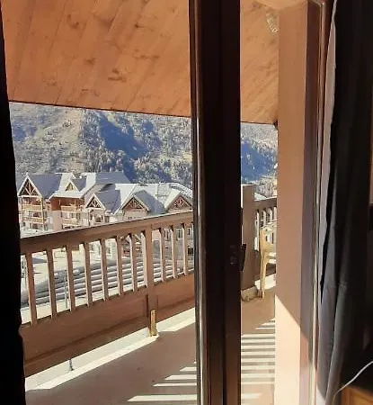 L'ourson Skis Aux Pieds Apartment